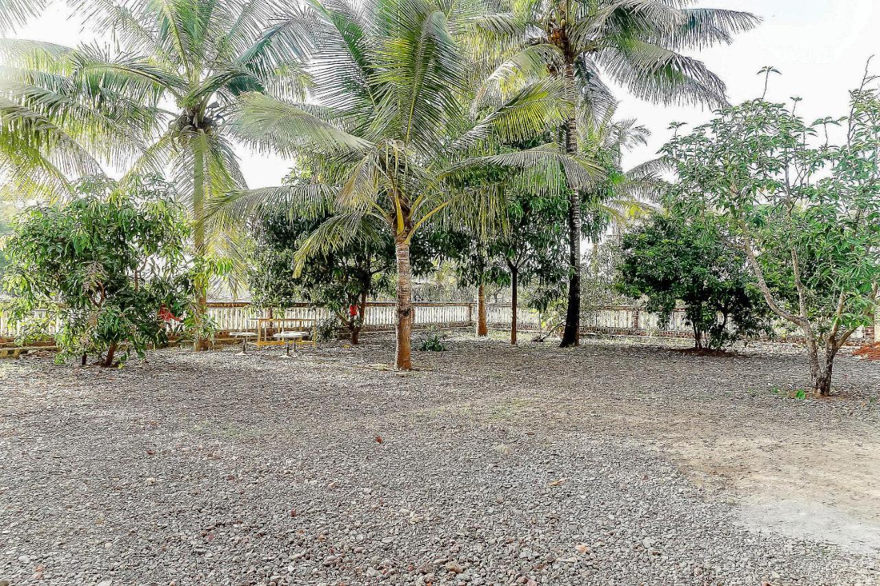 Oyo 29156 Nisarg Holiday Resort Ambli Exterior photo
